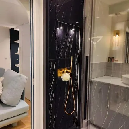 Apartment : Interior Design